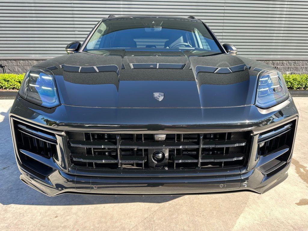 new 2025 Porsche Cayenne car, priced at $191,525