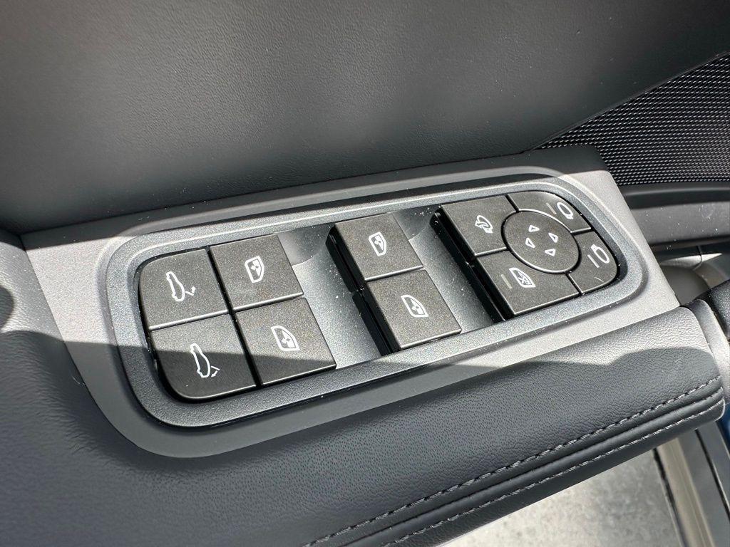 used 2025 Porsche Cayenne car, priced at $128,999