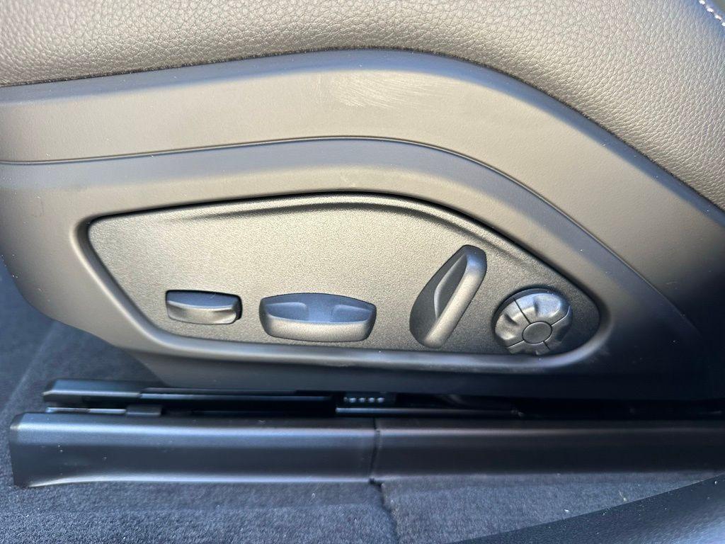 new 2026 Porsche Panamera car, priced at $130,710