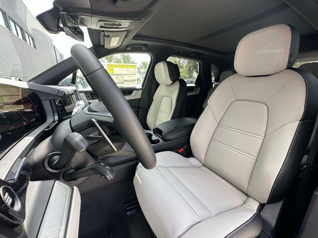 used 2025 Porsche Cayenne car, priced at $123,999