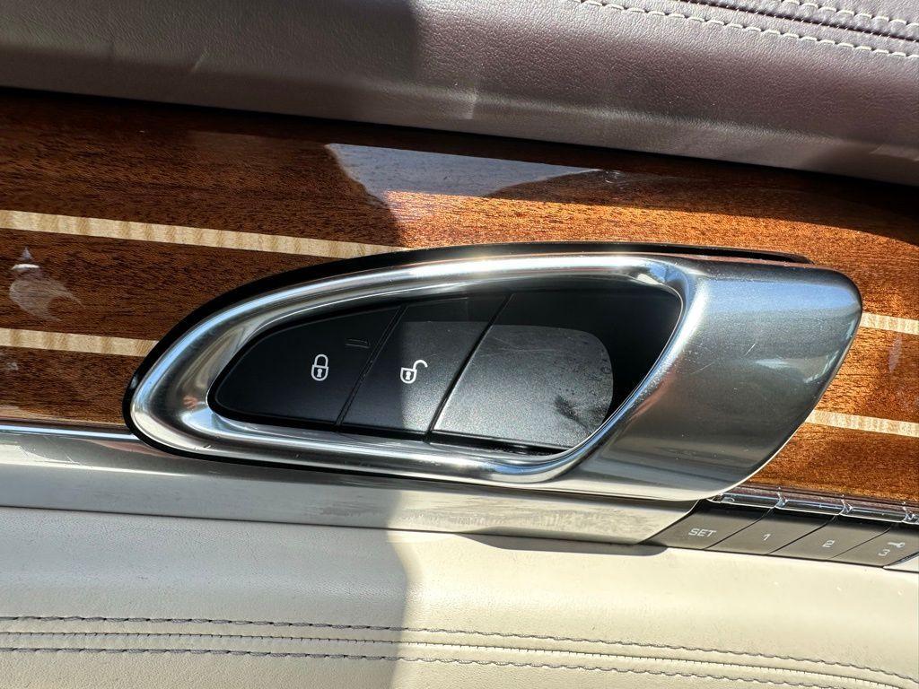 used 2014 Porsche Panamera car, priced at $29,995