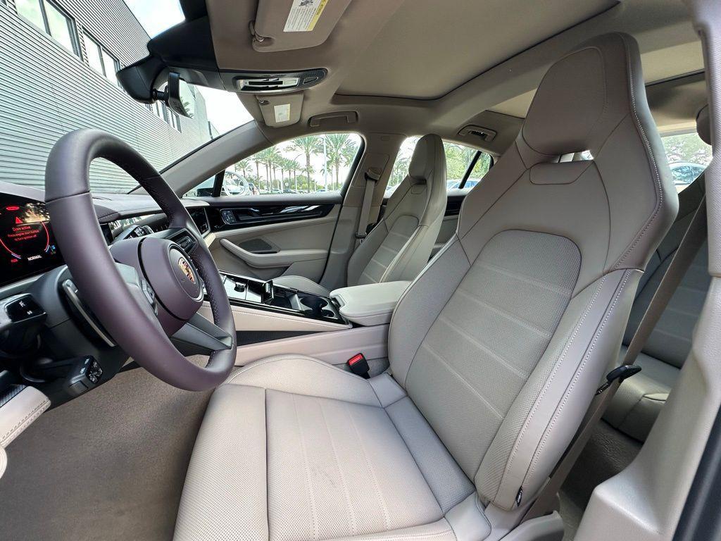 new 2026 Porsche Panamera car