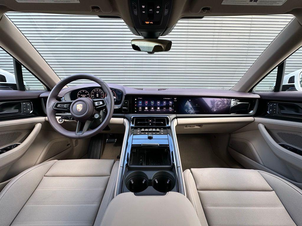 new 2026 Porsche Panamera car