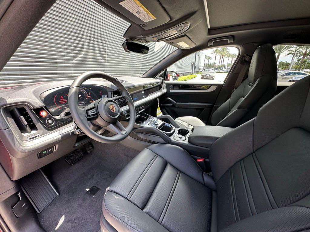 used 2025 Porsche Cayenne car, priced at $99,999