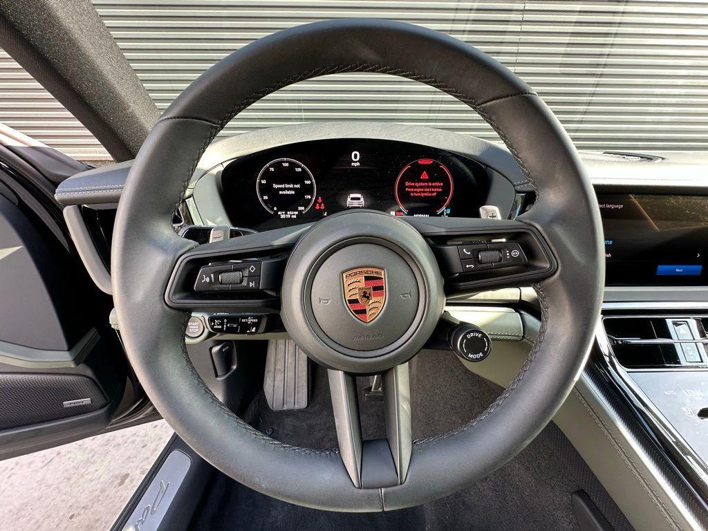 used 2025 Porsche Panamera car
