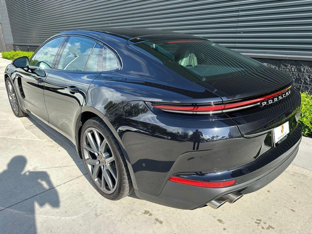 used 2025 Porsche Panamera car