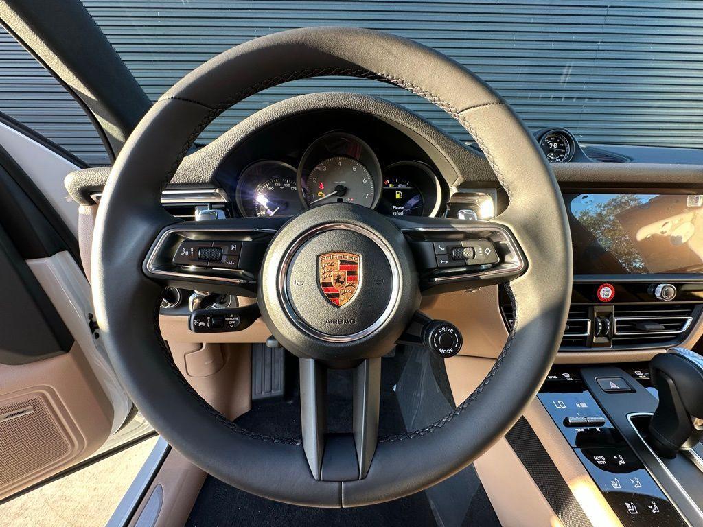 new 2026 Porsche Macan car