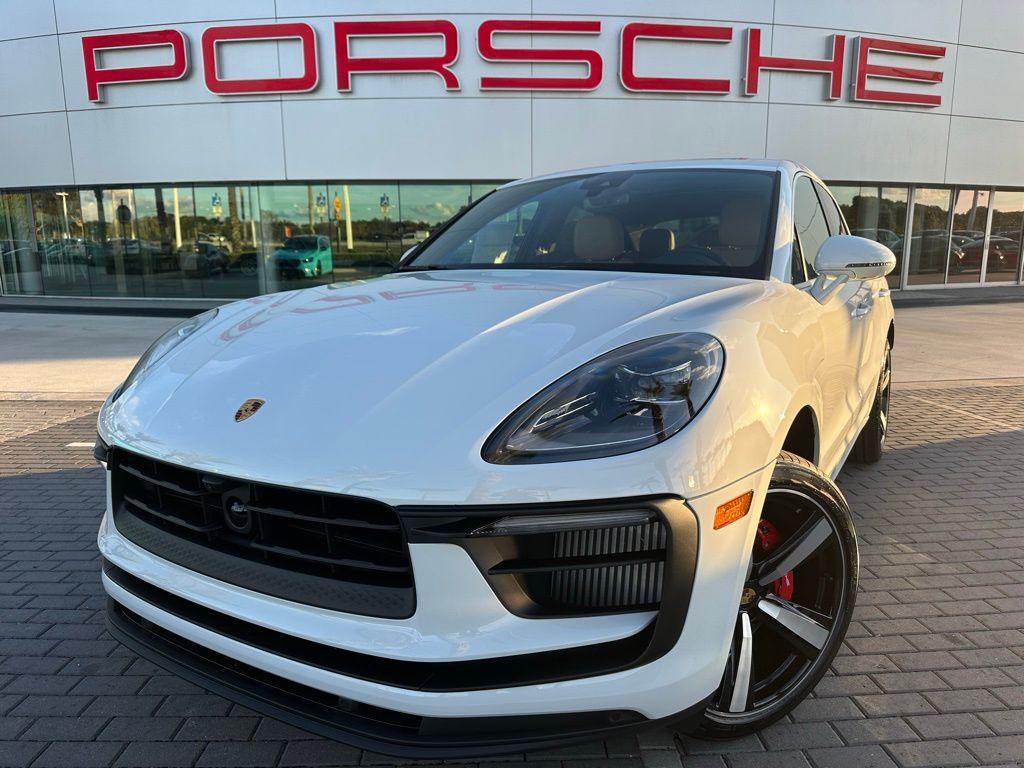 new 2026 Porsche Macan car