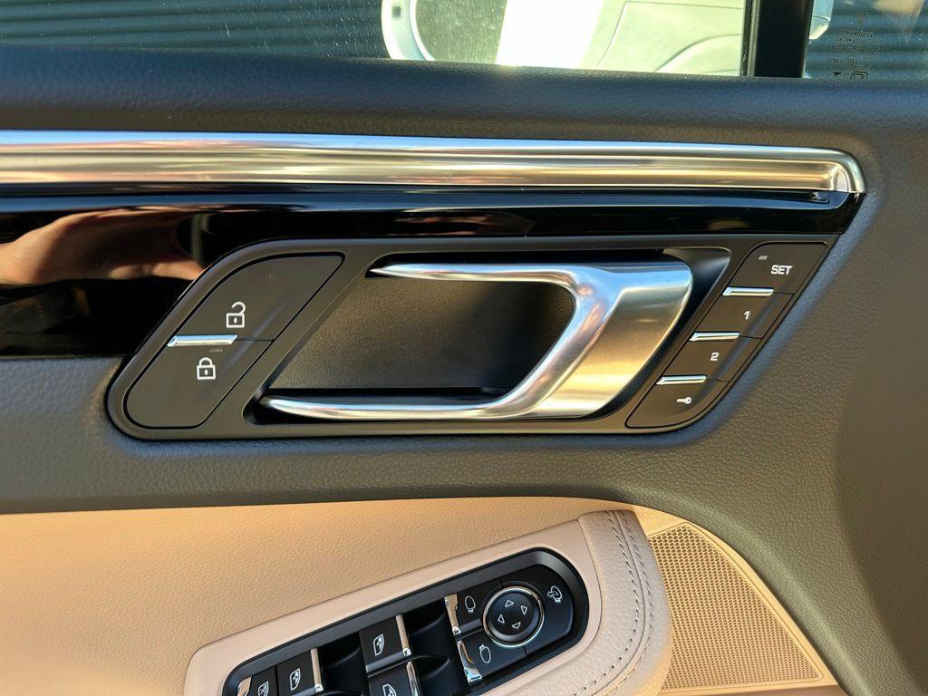 new 2026 Porsche Macan car