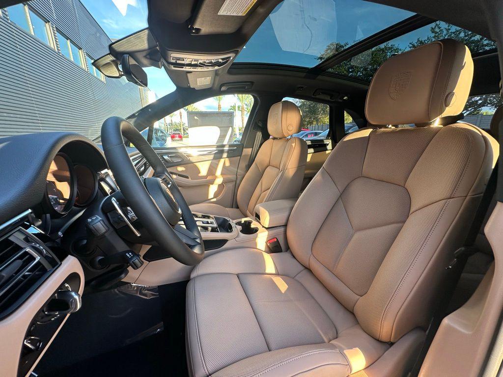 new 2026 Porsche Macan car