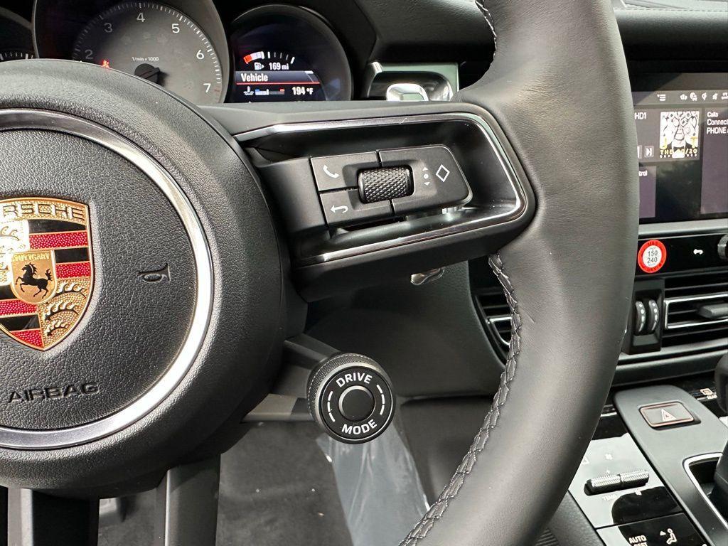 new 2026 Porsche Macan car