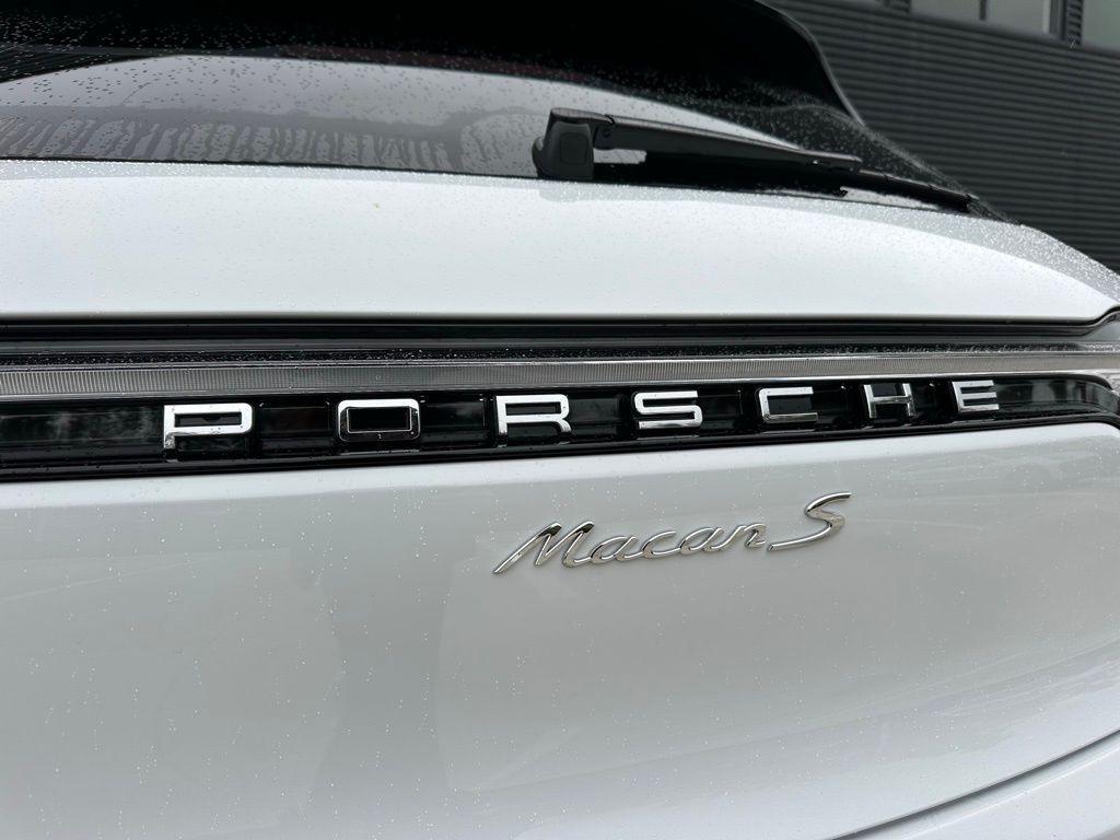 new 2026 Porsche Macan car