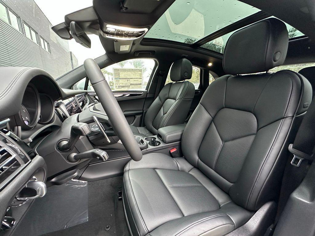new 2026 Porsche Macan car