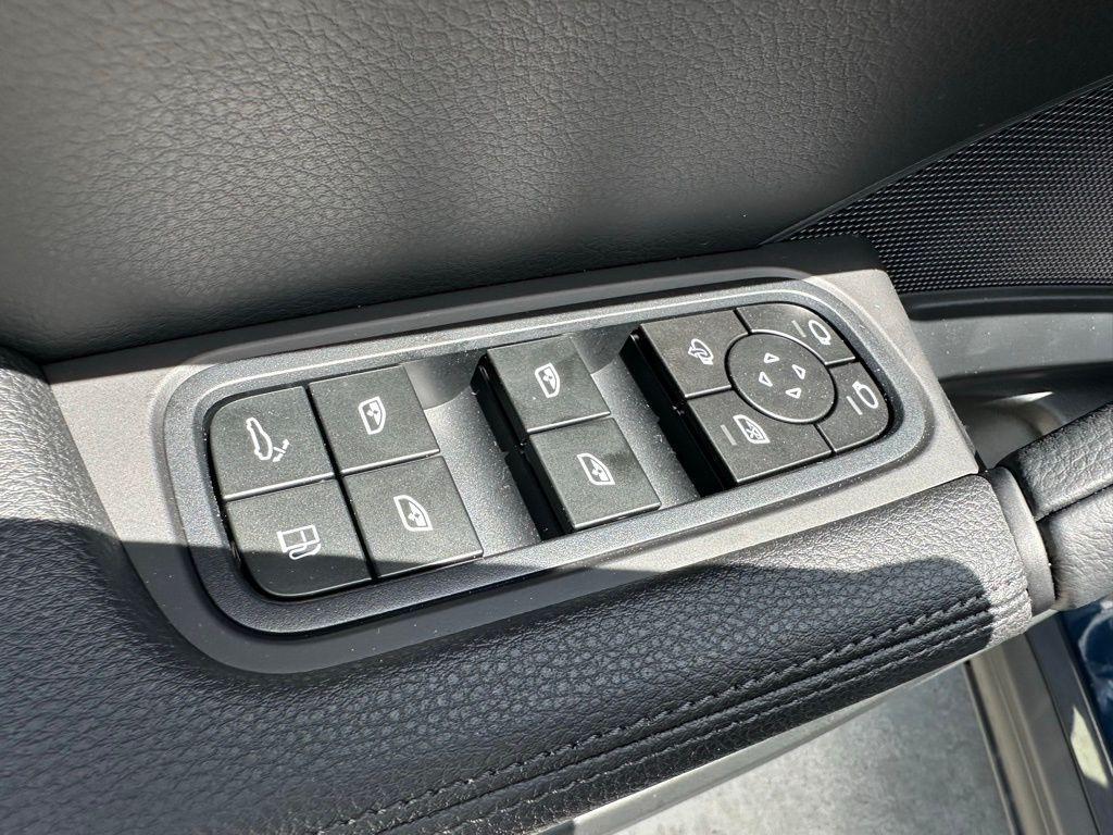 used 2025 Porsche Cayenne car, priced at $117,999