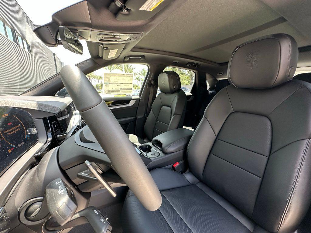 used 2025 Porsche Cayenne car, priced at $91,999