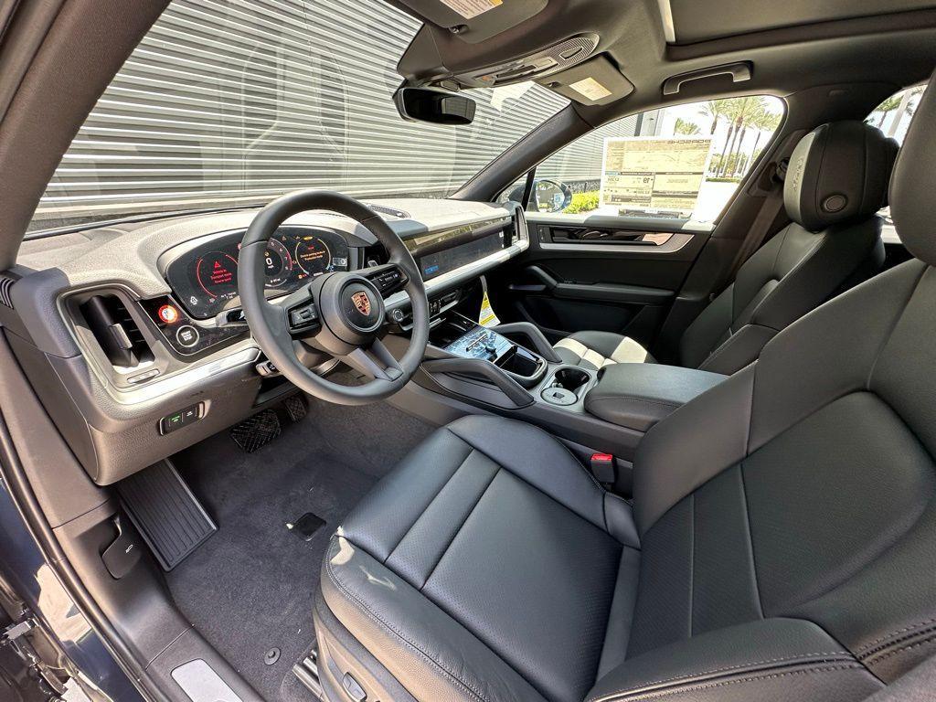 used 2025 Porsche Cayenne car, priced at $91,999