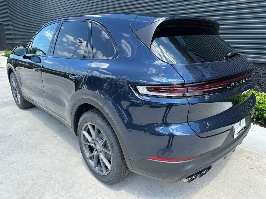 used 2025 Porsche Cayenne car, priced at $91,999