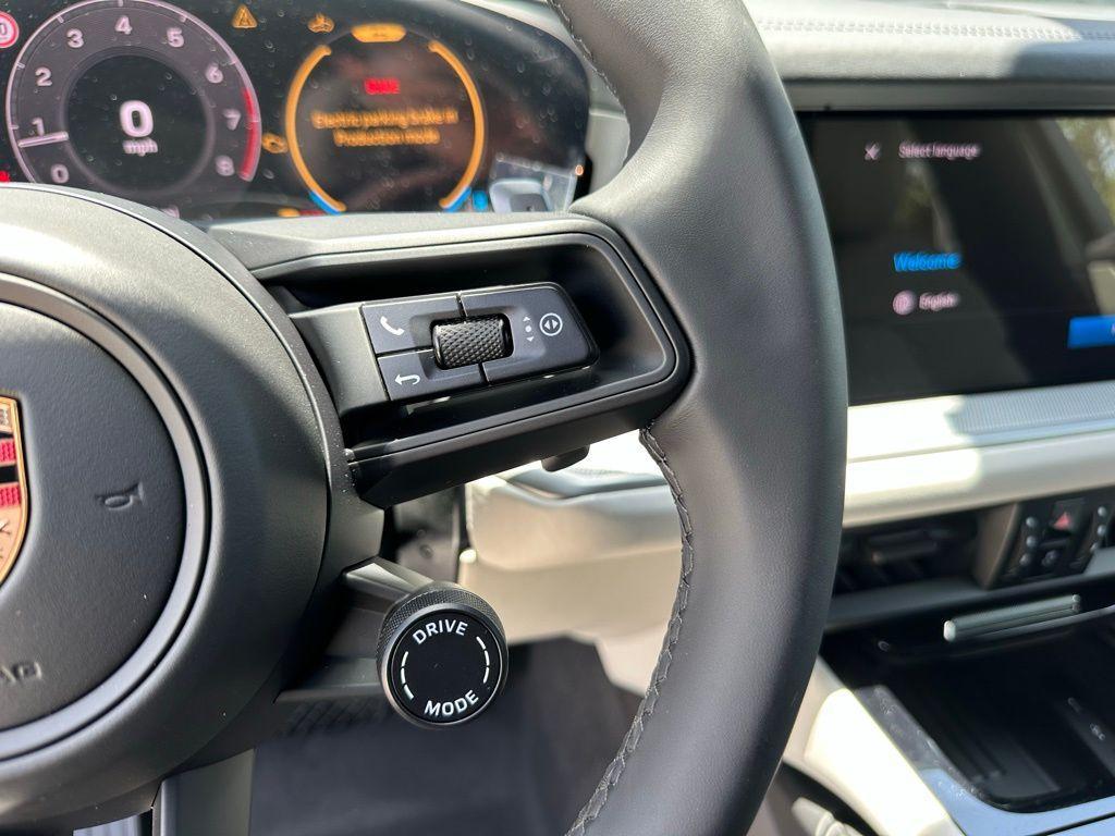 used 2025 Porsche Cayenne car, priced at $94,999