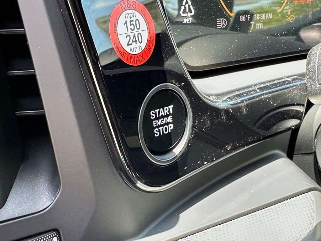 used 2025 Porsche Cayenne car, priced at $94,999