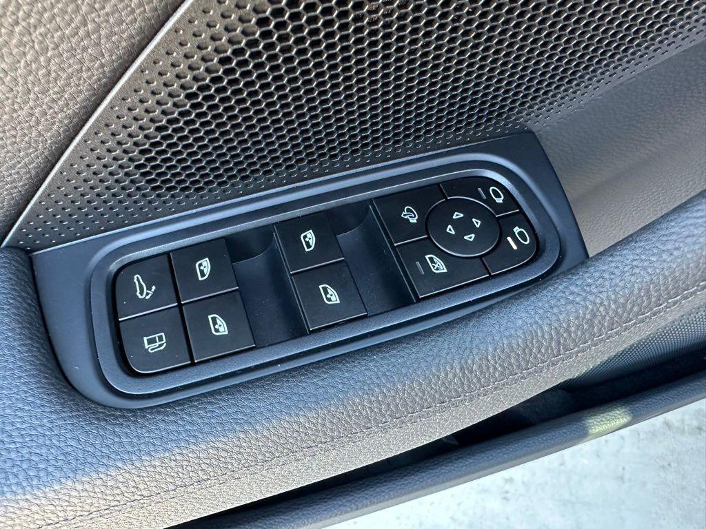 new 2026 Porsche Panamera car, priced at $142,080