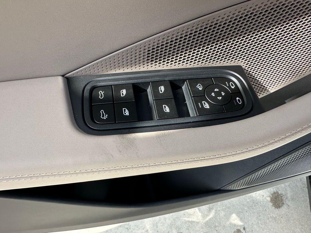 new 2025 Porsche Macan car, priced at $101,975