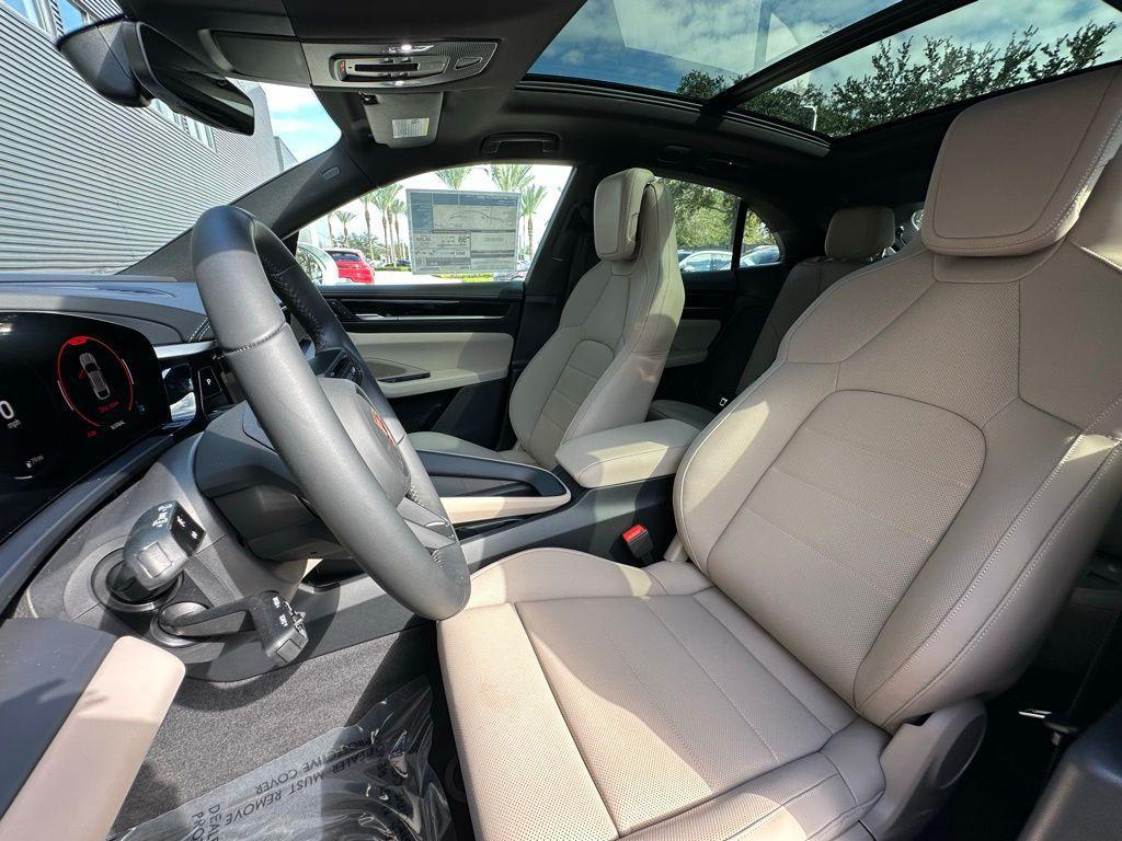 new 2025 Porsche Macan car, priced at $101,975