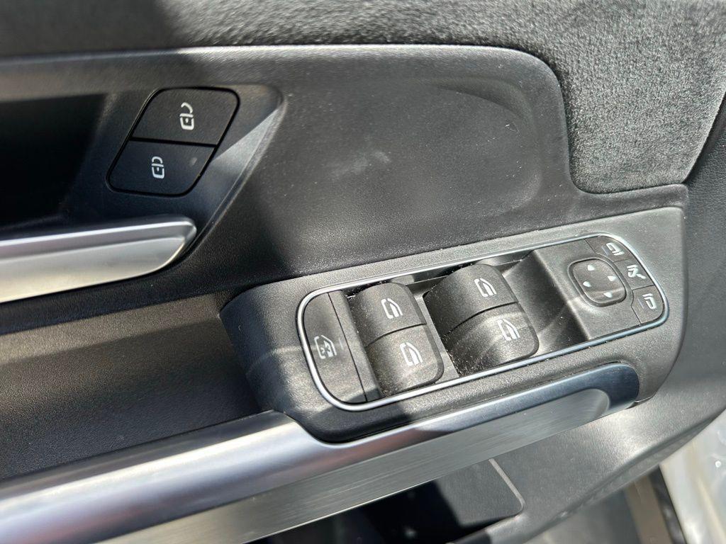 used 2023 Mercedes-Benz GLB 250 car, priced at $32,995