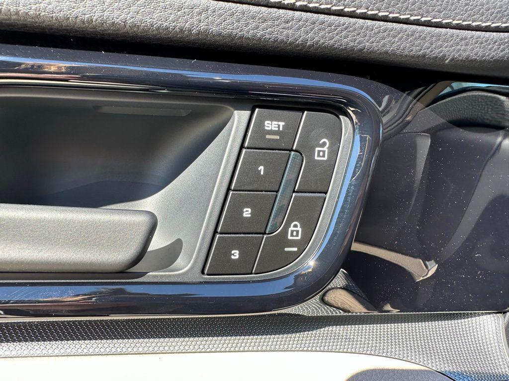 new 2026 Porsche Panamera car, priced at $128,150