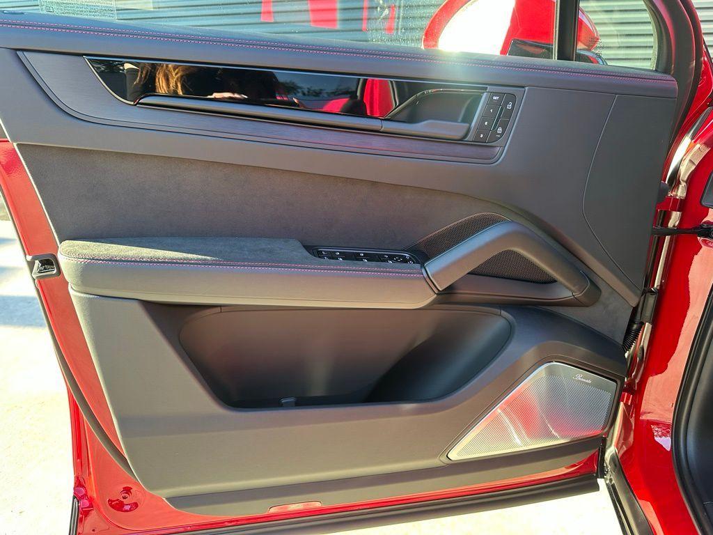 new 2026 Porsche Cayenne car