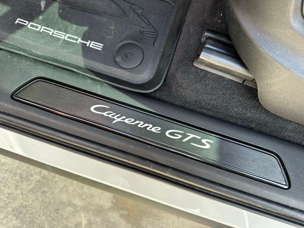 used 2023 Porsche Cayenne car, priced at $92,995
