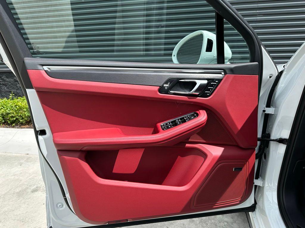 used 2025 Porsche Macan car, priced at $99,999