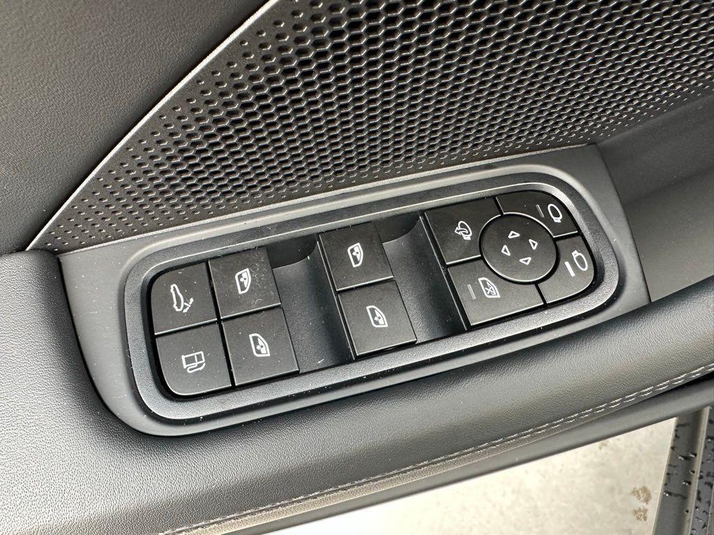 new 2026 Porsche Panamera car, priced at $229,220