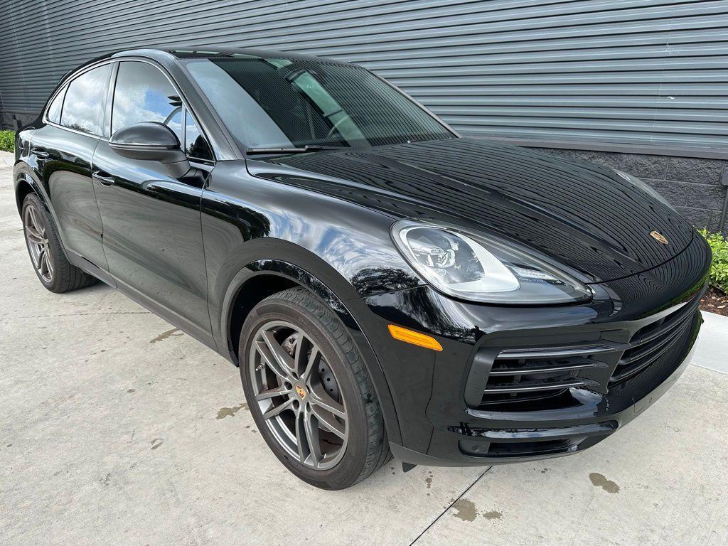 used 2022 Porsche Cayenne car