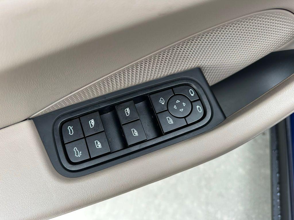 used 2025 Porsche Macan car, priced at $84,695