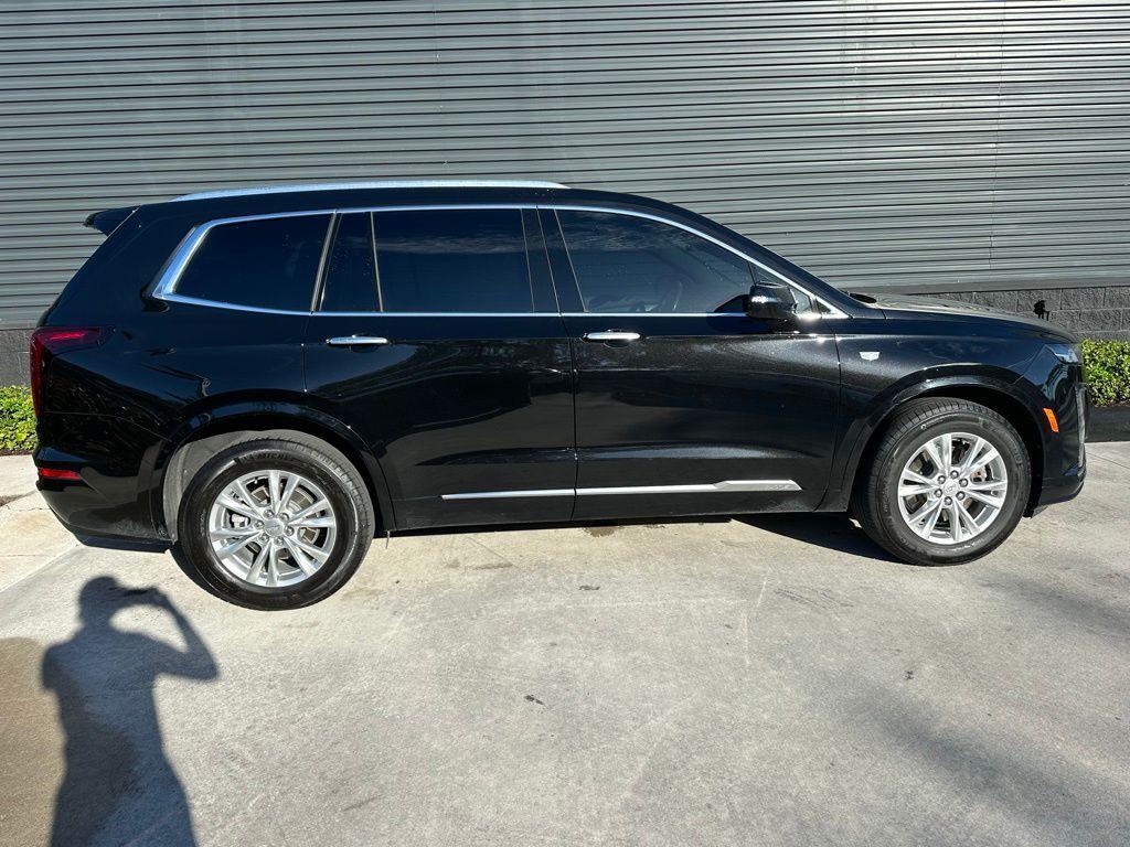 used 2024 Cadillac XT6 car, priced at $34,995