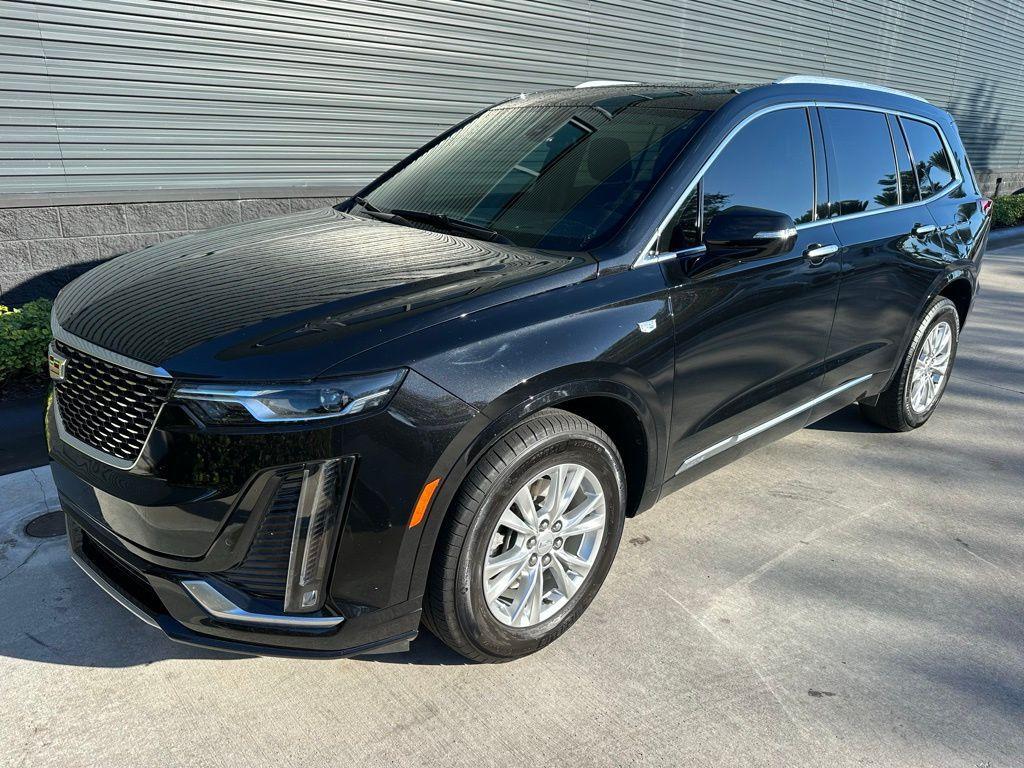 used 2024 Cadillac XT6 car, priced at $34,995