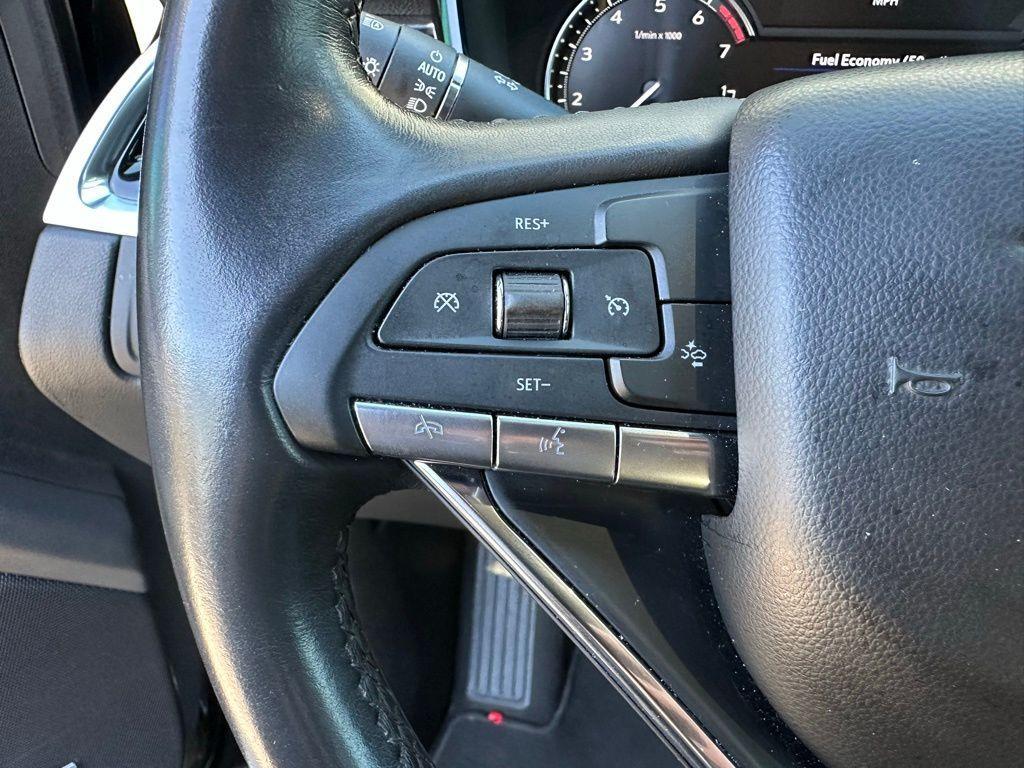 used 2024 Cadillac XT6 car, priced at $34,995