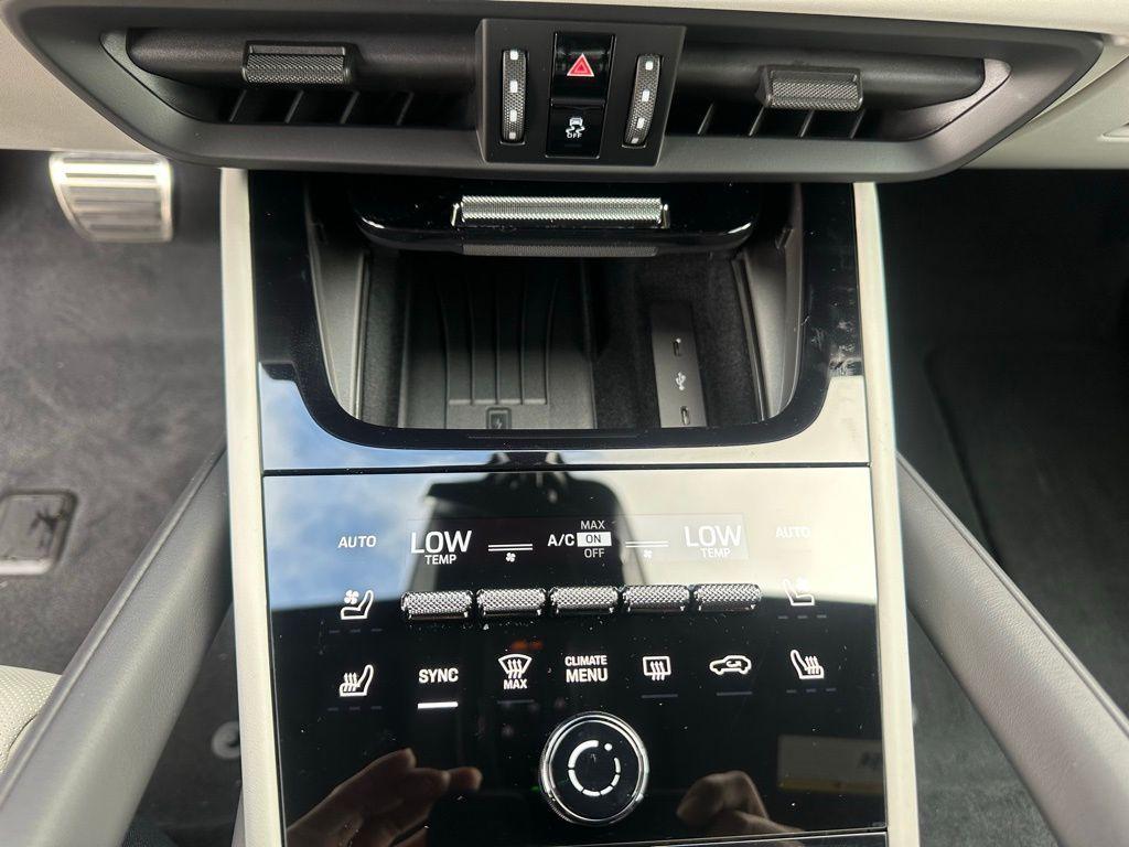 used 2025 Porsche Cayenne car, priced at $129,999