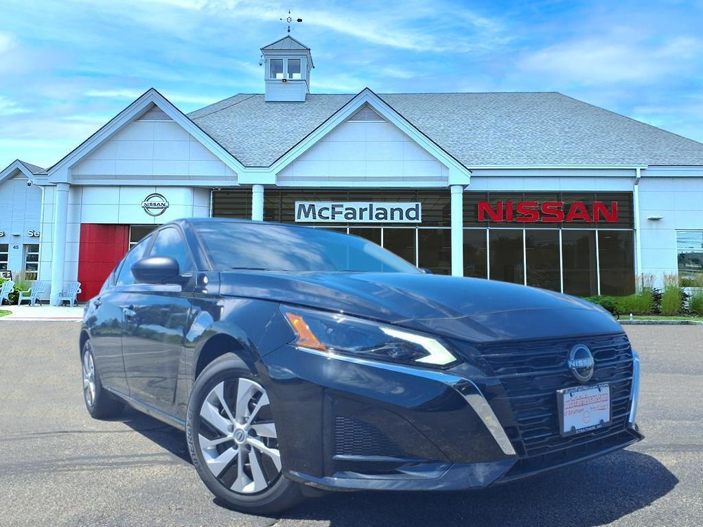 new 2025 Nissan Altima car, priced at $26,004