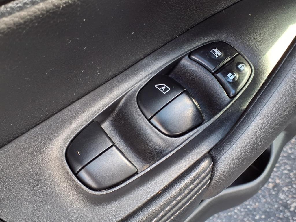 used 2018 Nissan Rogue car, priced at $10,994