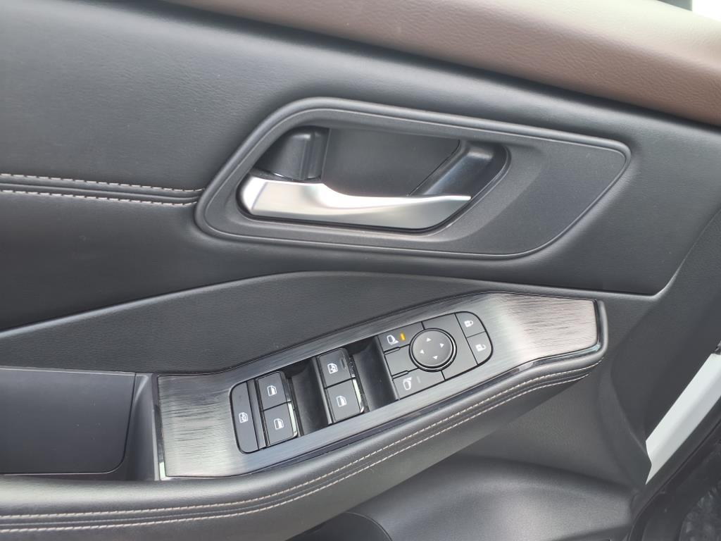 used 2022 Nissan Rogue car, priced at $21,920