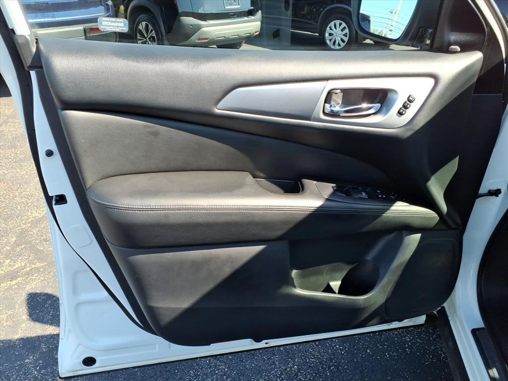 used 2018 Nissan Pathfinder car, priced at $13,642