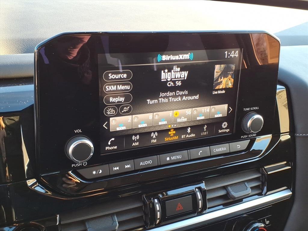 new 2025 Nissan Pathfinder car, priced at $39,180