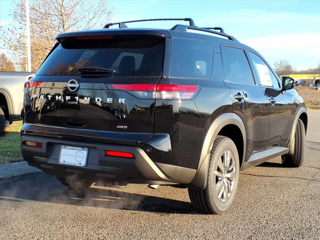 new 2025 Nissan Pathfinder car, priced at $39,180