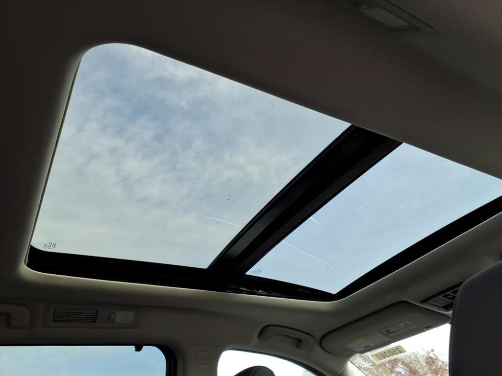 new 2025 Nissan Pathfinder car, priced at $45,143