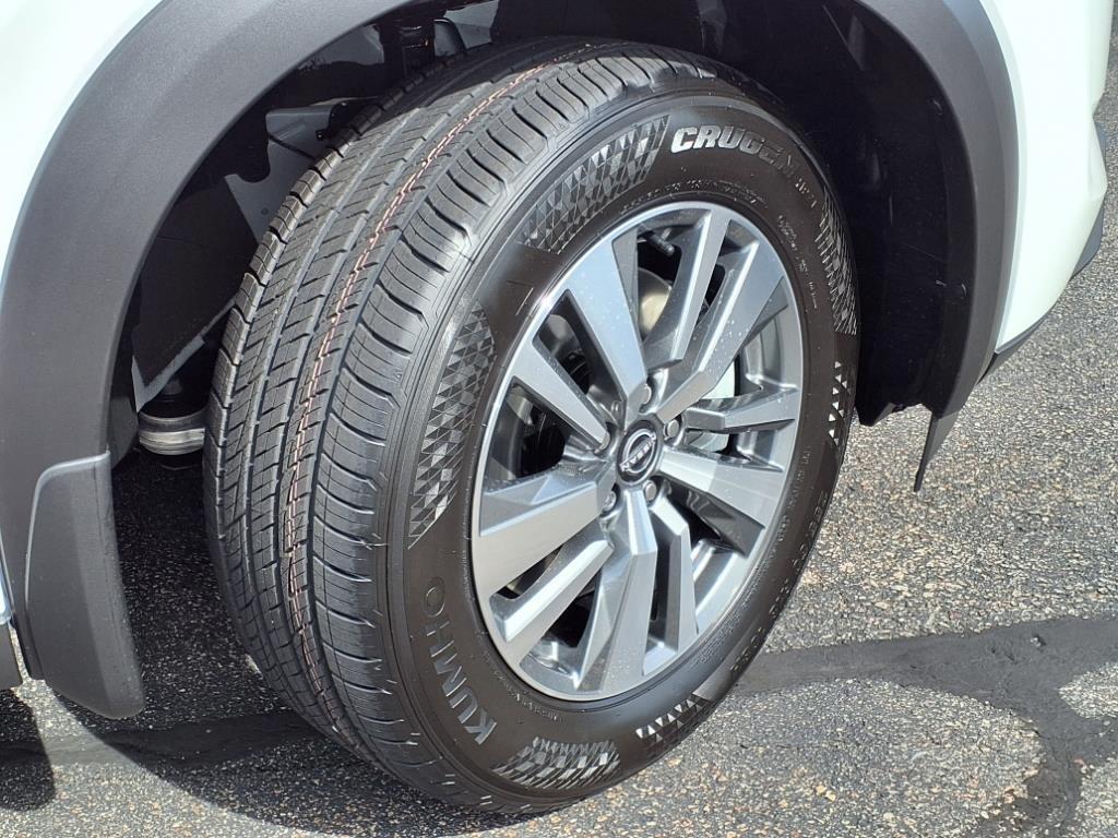 new 2025 Nissan Pathfinder car, priced at $43,391