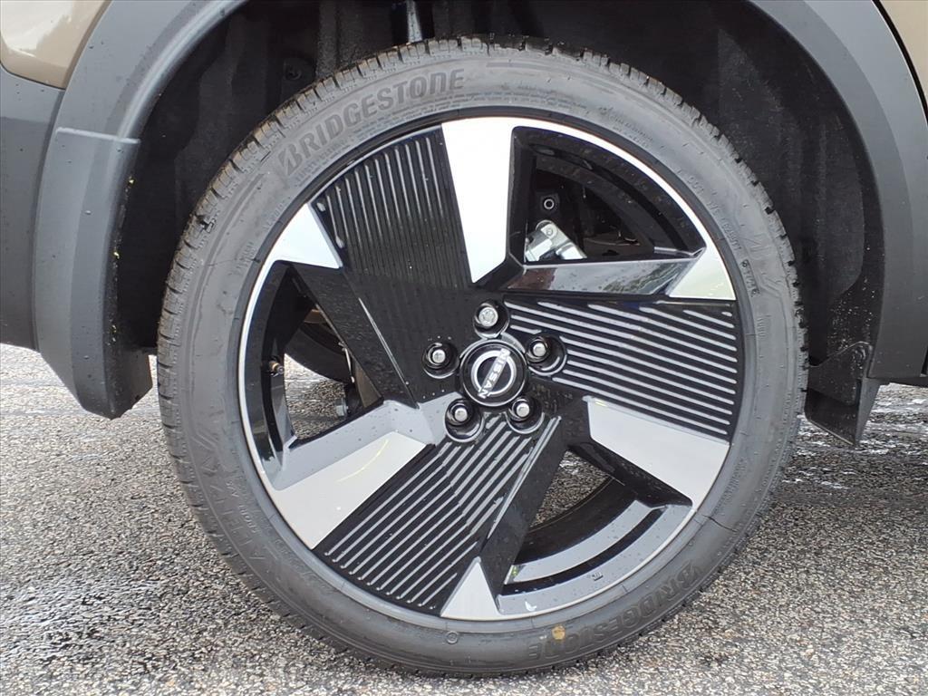 new 2026 Nissan Kicks car, priced at $29,604