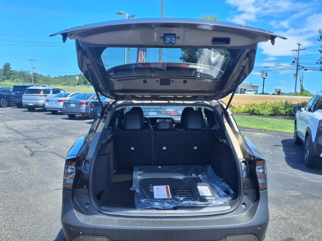 new 2025 Nissan Kicks car, priced at $28,167