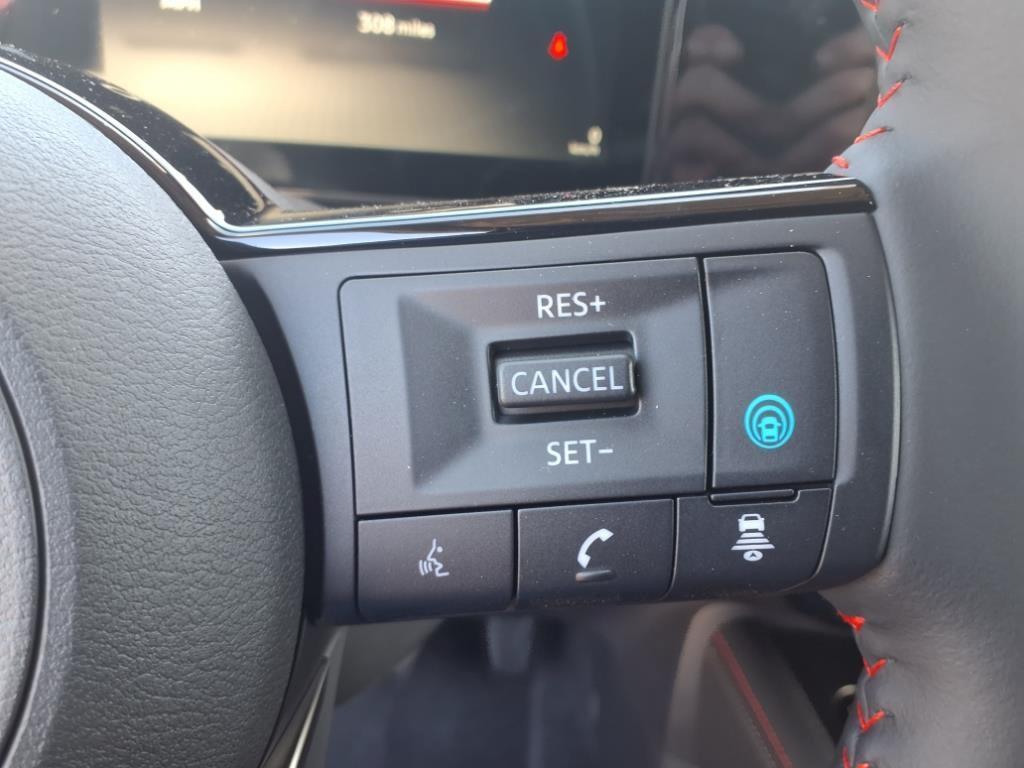 new 2025 Nissan Kicks car, priced at $28,167