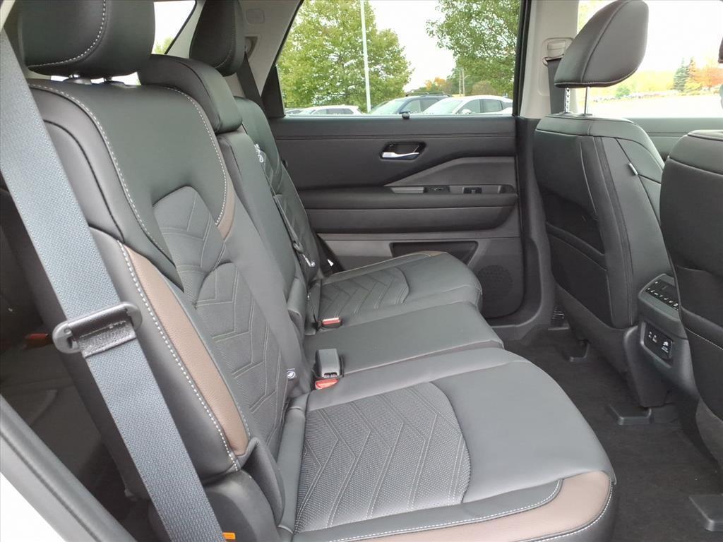 new 2025 Nissan Pathfinder car, priced at $50,159